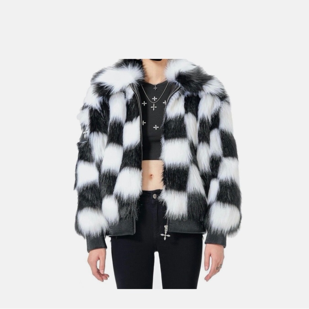 ▪️NWT SMFK BLACK CHESSBOARD FUR BOMBER